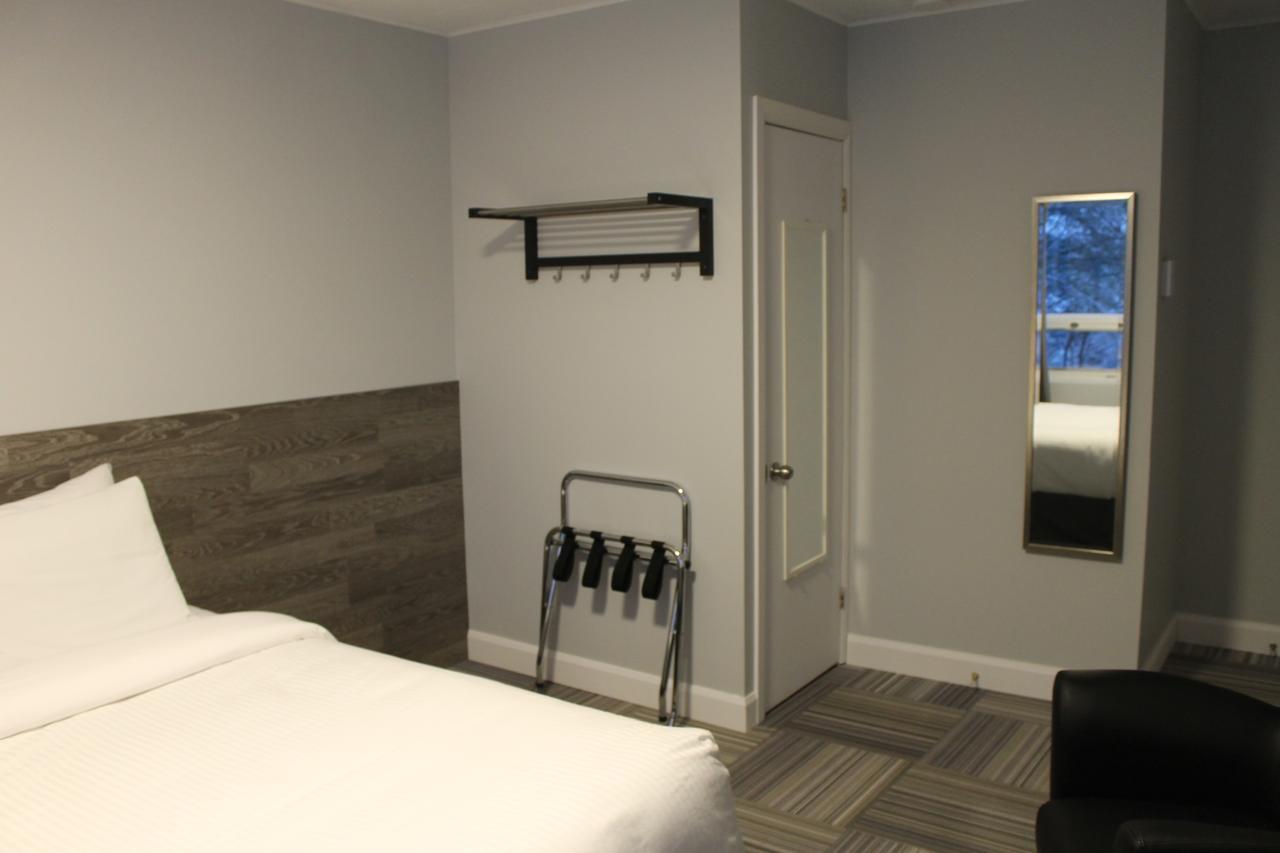 Auberge Valcartier Saint-Gabriel-De-Valcartier Esterno foto