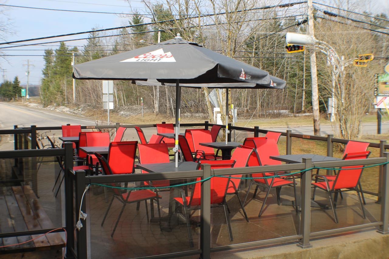 Auberge Valcartier Saint-Gabriel-De-Valcartier Esterno foto